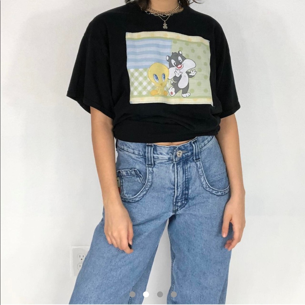 Depop Reworked Upcycled Black Tweety & Sylvester Vintage T-Shirt Unisex size XL - Picture 2 of 6